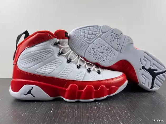 1st Kicks Air Retro Jordan White Gym 302370-160 9 Red 0522